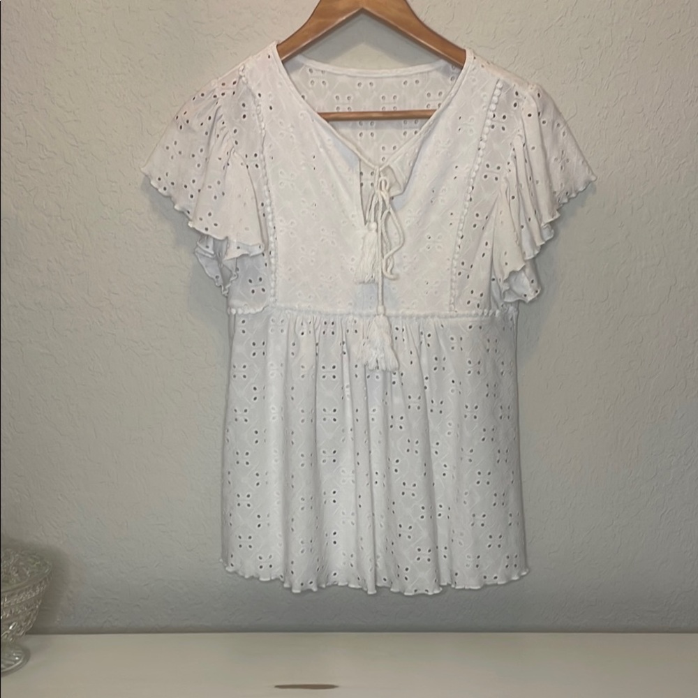 SHEIN White Eyelet Flutter Sleeve Blouse